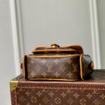 Louis Vuitton Cargo Wearable Wallet - Luxury G69 M14742 Brown
